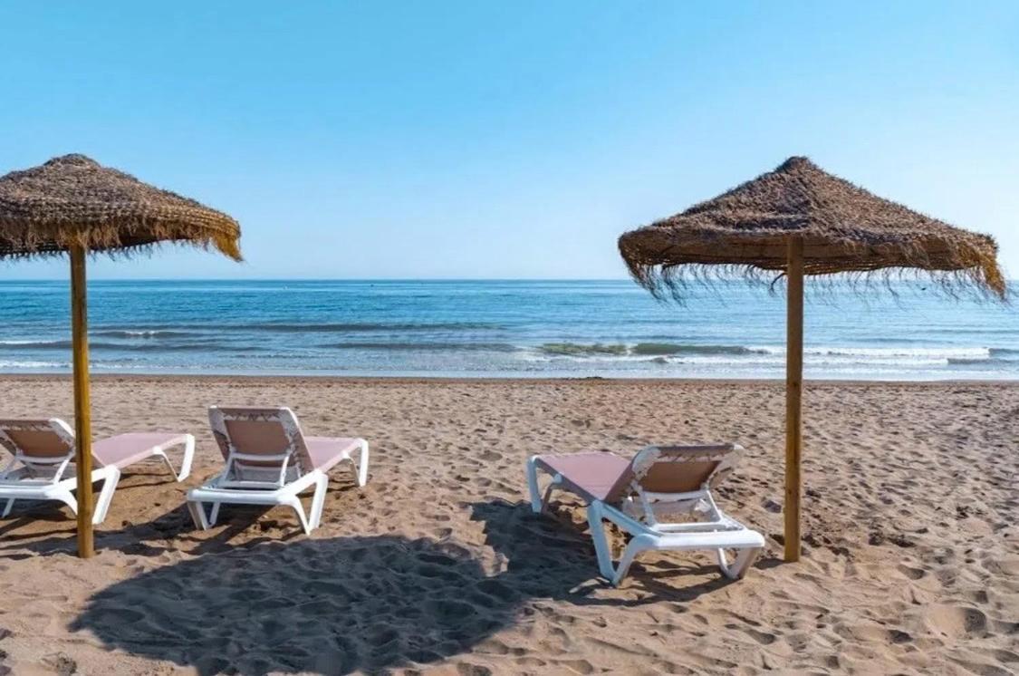 Marbella Pleasant Duplex By Elviria Las Dunas Beach المظهر الخارجي الصورة